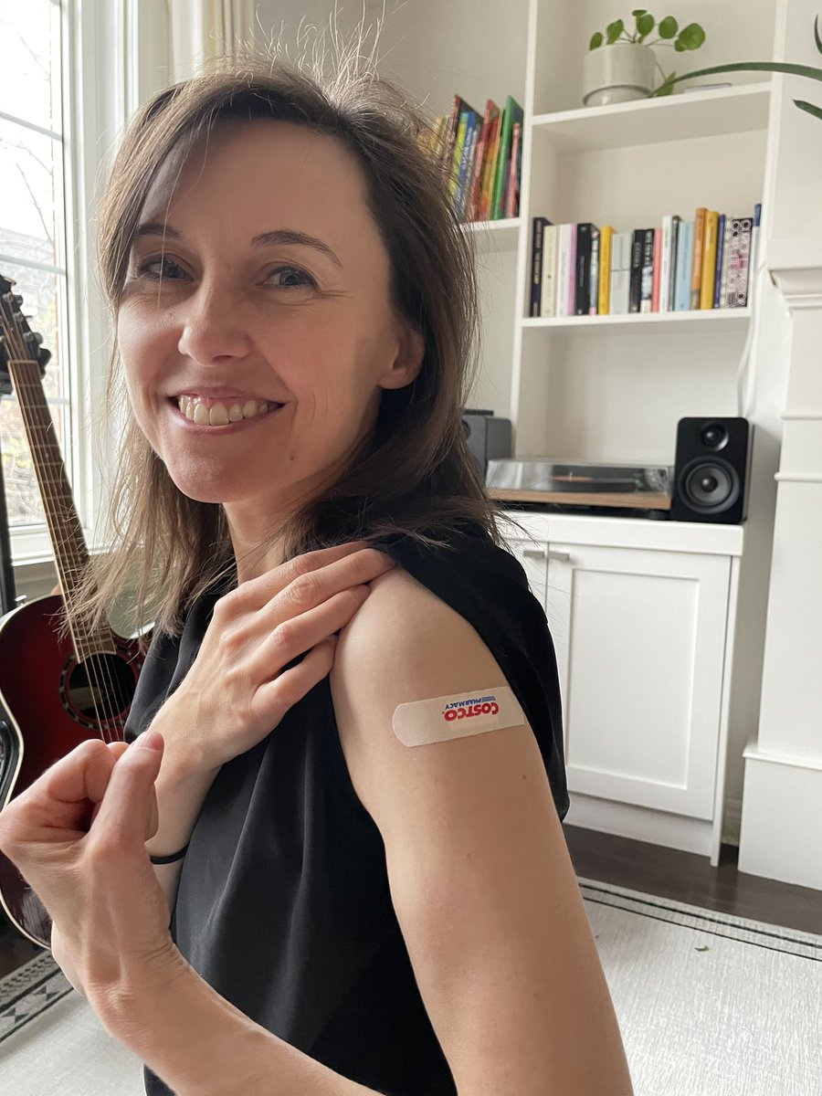 BethOldford's tweet photo. Vaccinated by Costco! A great day to be 40+! https://t.co/iXiovrdnBu