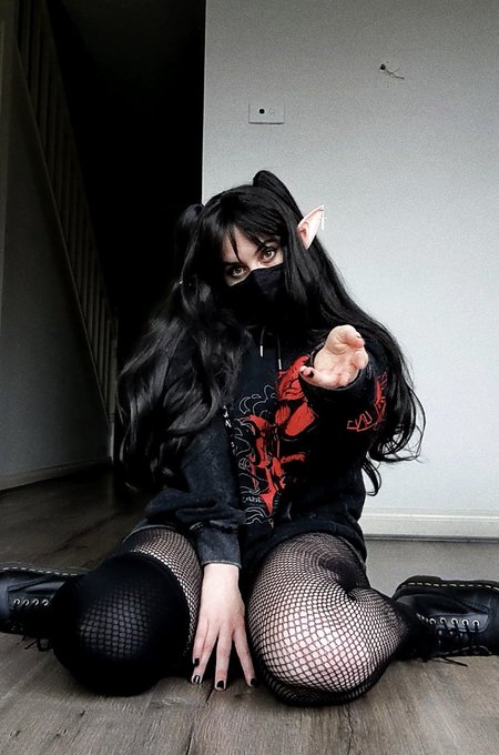 so comfy~so proud ( ꈍᴗꈍ)🖤 @Corpse_Husband https://t.co/bM0FutamDO<a class="tags" target="_blank" title="On Twitter" href="/?out=eyJ0eXAiOiJKV1QiLCJhbGciOiJIUzUxMiJ9.eyJpYXQiOjE3MTIxNzA3MDMsImlzcyI6InR3cG9ybnN0YXJzLmNvbSIsIm5iZiI6MTcxMjE3MDcwMywiZXhwIjoxNzQzNzA2NzAzLCJyZWRpcmVjdF91cmwiOiJodHRwczovL3R3aXR0ZXIuY29tL0NvcnBzZV9IdXNiYW5kIn0.c_MhOWMl4s0tI3-F5iADA6jwA7n0x7ar8rYfH8AB1RwuLclnmHqup7_LCO0seC3D1Gu_OgmR1pr8g2VCsG-2EQ">@Corpse_Husband</a>