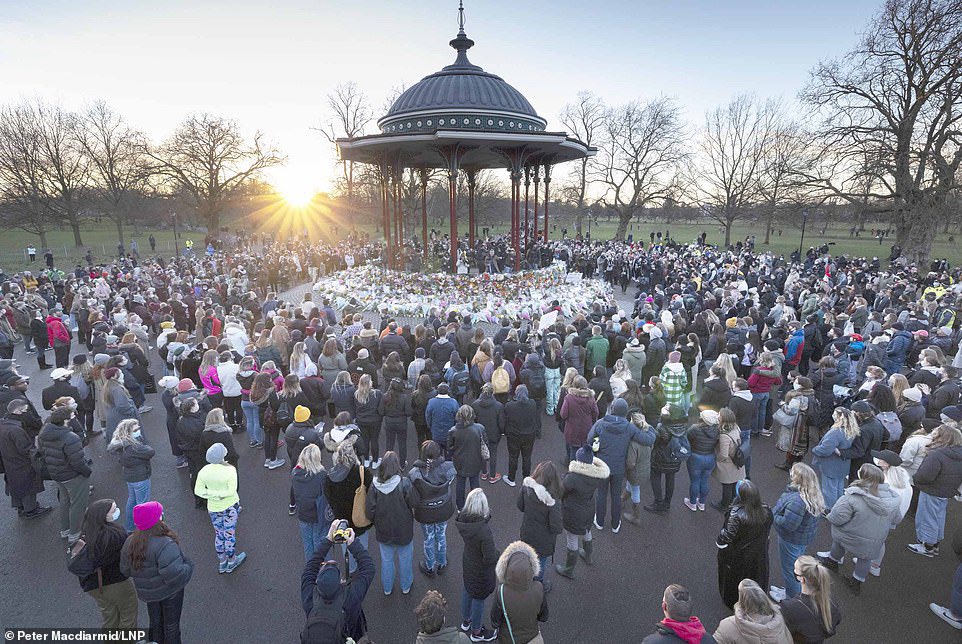 LizGiannopoulos's tweet photo. Today we should stop, listen and reflect on the historic conviction in the #GeorgeFloydTrial. England has missed the point. 

Instead, we are preoccupied with #SuperLeague football. In contrast to the #SarahEverardvigil, I’ve not heard reports of police at the football protests. https://t.co/b4tXtZQN6r