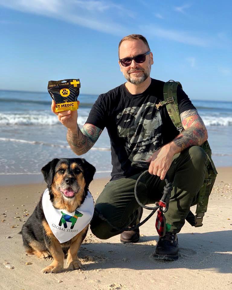 GlobalStrays's tweet photo. 🚨GIVEAWAY🚨 April is #NationalPetFirstAidAwarenessMonth ⛑🩹 and we have teamed up with @MyMedicOfficial to give 5 lucky winners a Pet Medic MedPak as well as some #GlobalStrays merchandise! Don’t wait! Head on over 👉 to our Instagram to enter the giveaway! #MyMedic #FirstAid https://t.co/X5qrhU8Ja7