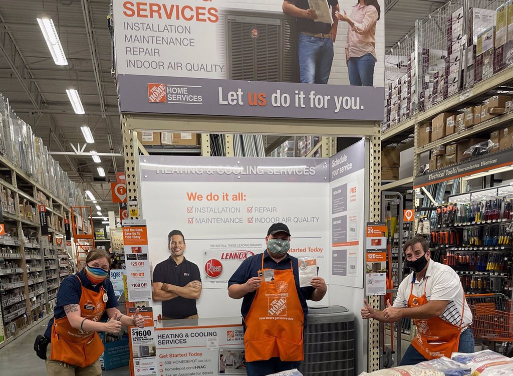 Jessie driving HVAC Leads and sales at store 1747 Evans Ga receiving the coveted HVAC pin and mask! Great job! <a href="/gloria_terri/">Terri Gloria</a> <a href="/shodgson16/">Stacey Hodgson</a> <a href="/BretDameronTHD/">Bret Dameron</a>