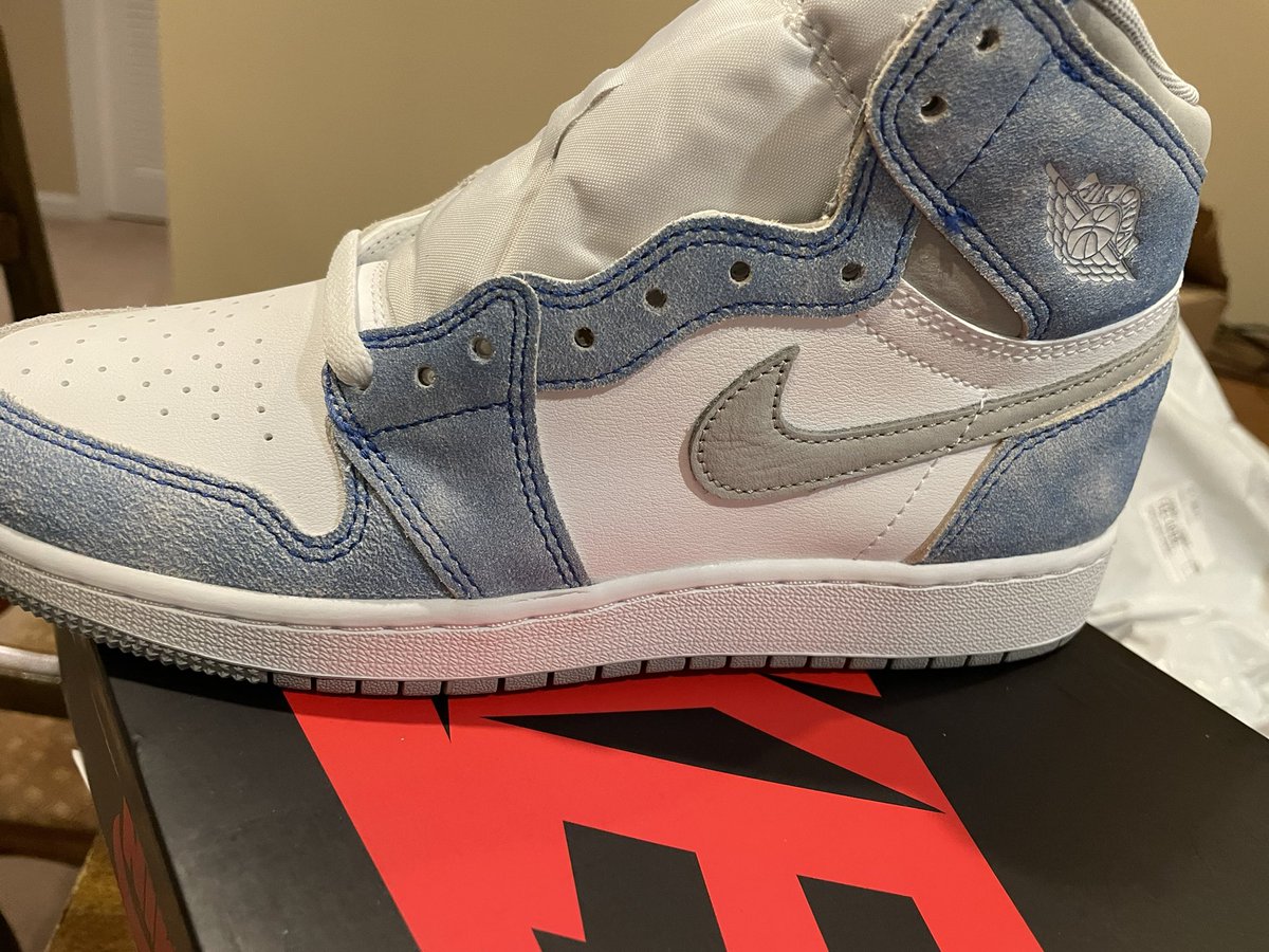jays_b97's tweet photo. Delivered here with the swiftness! 3 more to come! #HyperRoyals #ItWasACook
S/O The Goat @toolboxowner https://t.co/XfXkx2eUe7