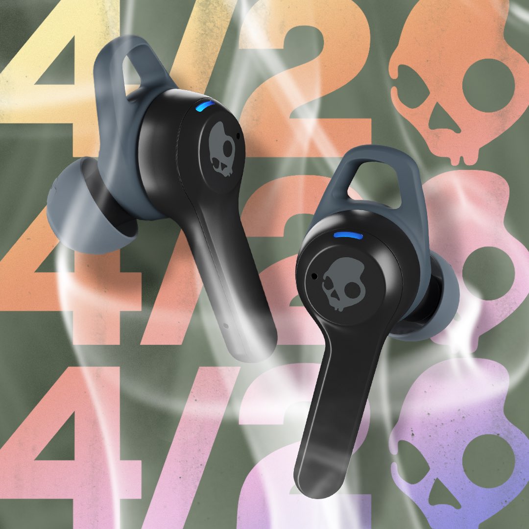 skullcandy's tweet image. It’s 4/20. And in celebration of today’s unofficial holiday, we’re giving away exactly what you’d expect: Buds. 

RT to win 🌱