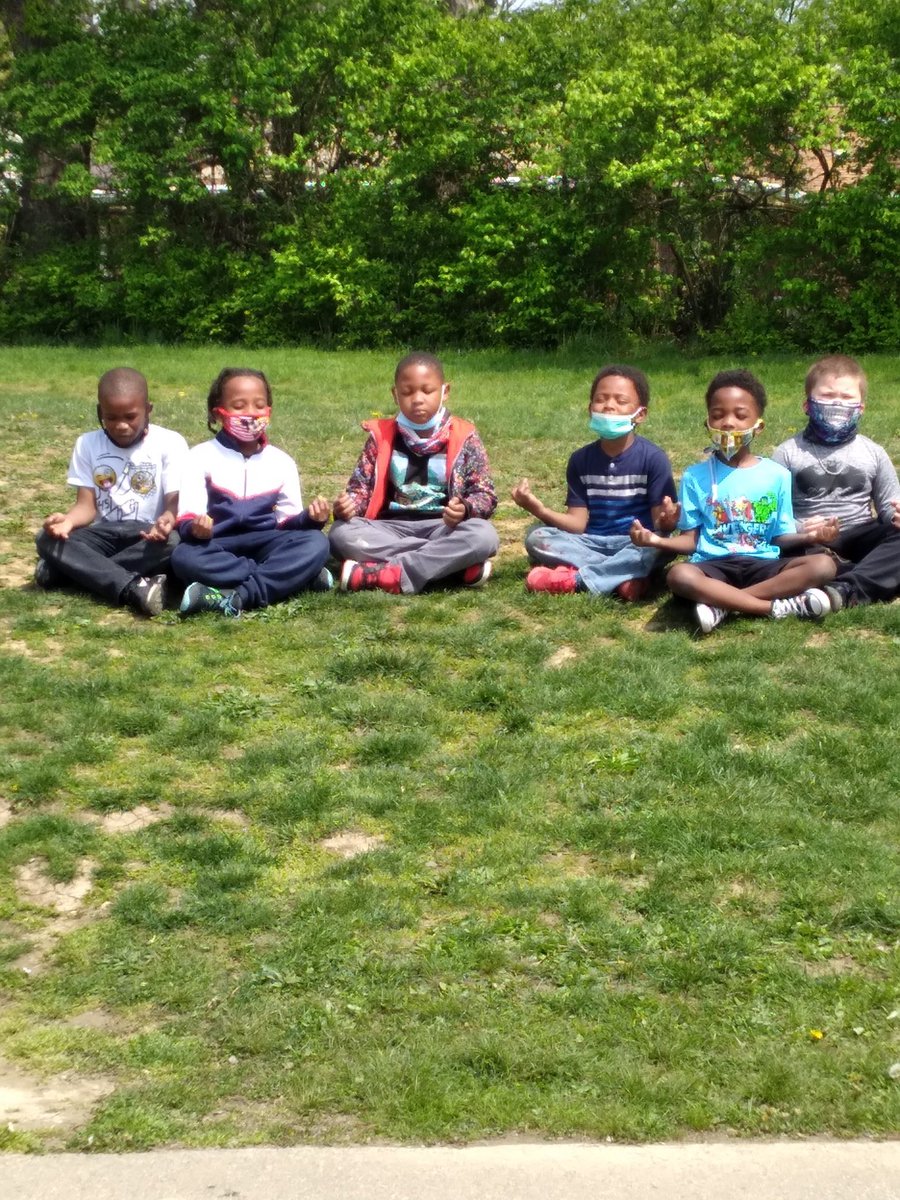 MsJules_CV's tweet photo. Even the kiddos need to find their inner peace @Creekvw_Tweets. Loving the solace in the sun 🌞 https://t.co/LeSyPF5GbD