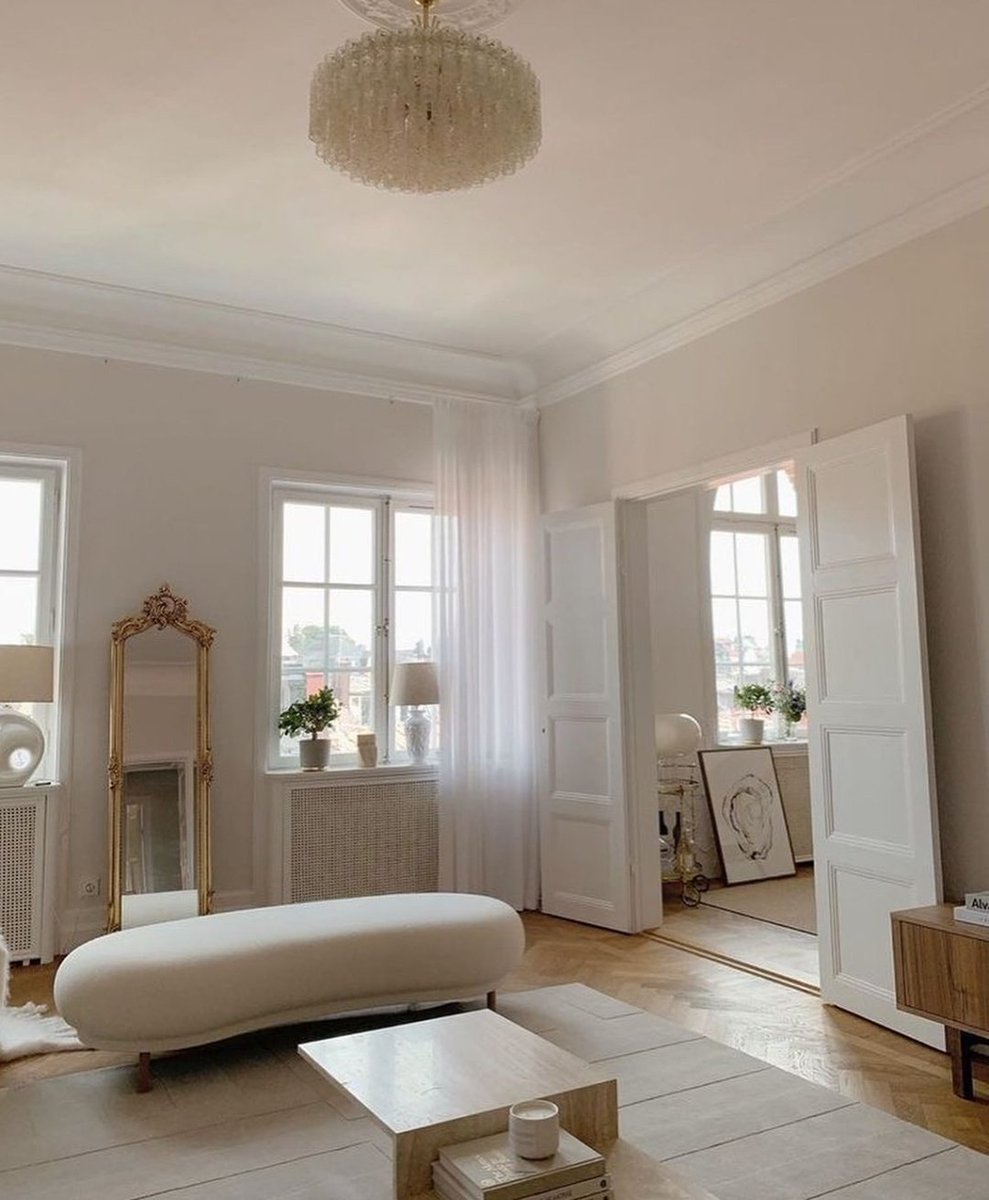 _annnsophie's tweet photo. all i want is a parisian appartment https://t.co/5pTl5oUJT5