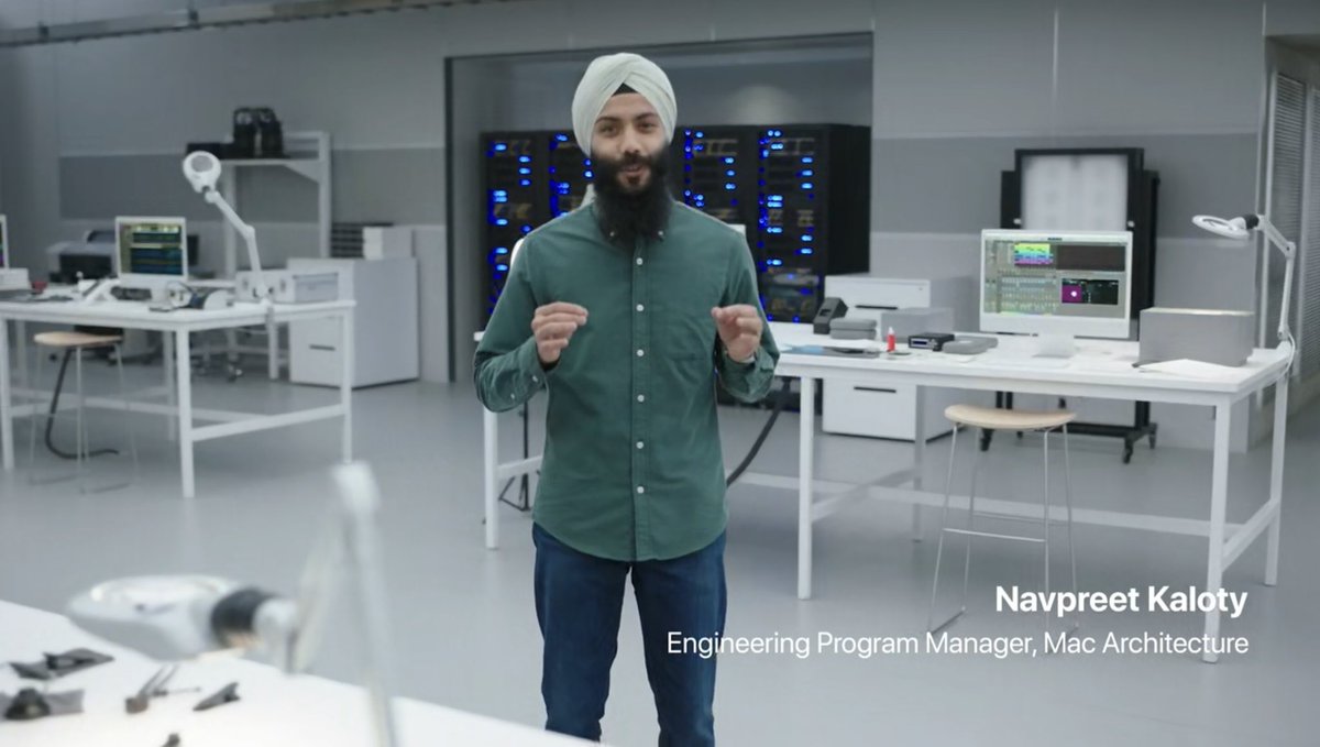 SinghRoaring's tweet photo. Amazing to see a #Singh during the announcement of #iMac #AppleEvent @LookASingh #Sikh https://t.co/cEn4aPngkw