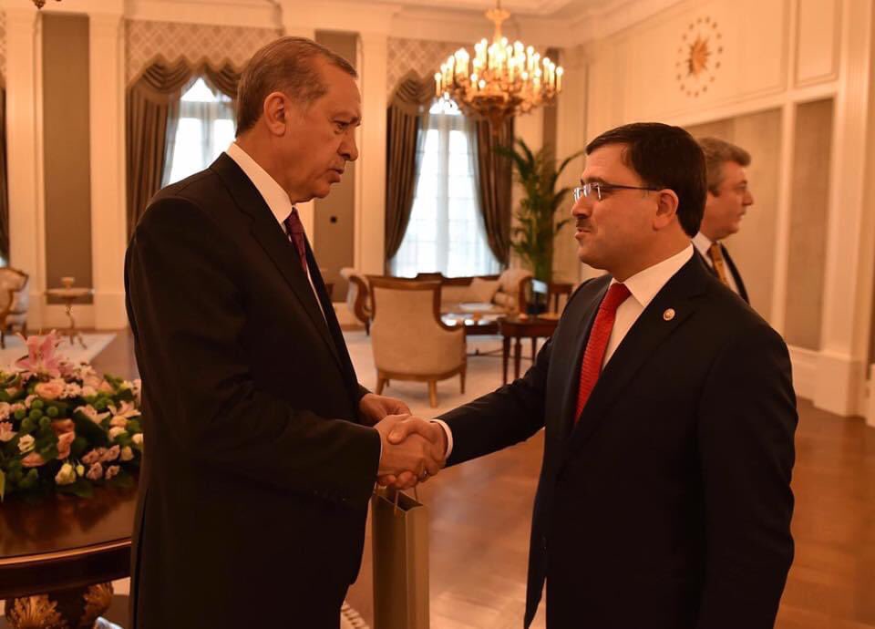Tevriz Gül Vural 🇹🇷 (@gultevriz) on Twitter photo Cumhurbaşkanımız Sayın Recep Tayyip Erdoğan'ın tensipleriyle Seçim İşleri Başkan Yardımcılığına yeniden seçilen, Yozgat Milletvekilimiz Sayın <a href="/avyusufbaser/">Av. Yusuf Başer</a> ‘i tebrik ediyor, çalışmalarında başarılar diliyorum. Cumhurbaşkanımız Sayın Recep Tayyip Erdoğan'ın tensipleriyle Seçim İşleri Başkan Yardımcılığına yeniden seçilen, Yozgat Milletvekilimiz Sayın <a href="/avyusufbaser/">Av. Yusuf Başer</a> ‘i tebrik ediyor, çalışmalarında başarılar diliyorum.