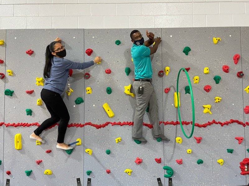 Mr. Moore tweet media