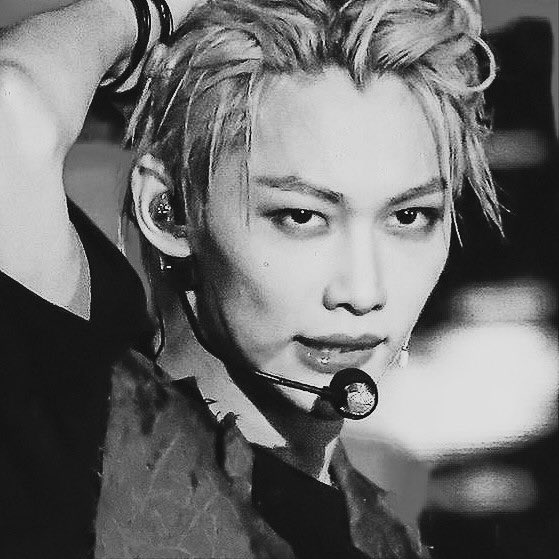 lixheartfreckle's tweet photo. Felix’s iconic rap/lines ; a thread 🖤 https://t.co/ILFib2qMN0