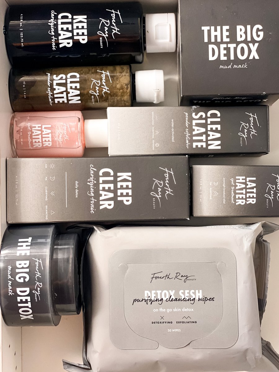 FourthRayBeauty's tweet image. #GIVEAWAY Need a detox?🖤💦We are here to give you just what your skin needs! We’re giving away our full Detox Franchise+ a $150 e-giftcard to colourpop.com to 3 winners💫 Go win your much needed detox sesh
Enter:
 💫Follow @fourthraybeauty 
💫Like&amp;amp;RT
💫Comment a “🖤”