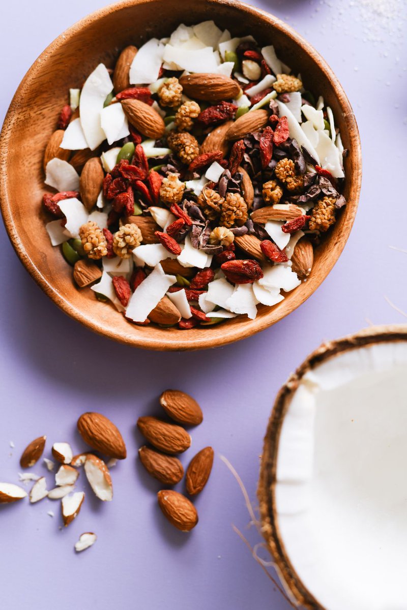 The Wholesome Bar tweet media