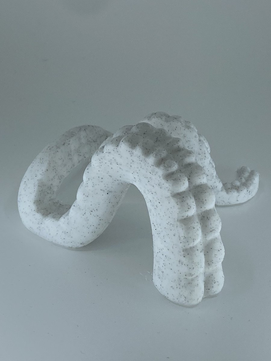 ez1prints's tweet photo. Really useful print and one I’ll be using daily, it’s yet another desktop accessory!

3D Printer: Creality Ender 3 Pro
Slicer: Cura 
Filament: ZIRO Marble PLA

#smallbusiness #business #ireland #Irish #balbriggan #3Dprinting #3dprint https://t.co/4dsjFIEOhy