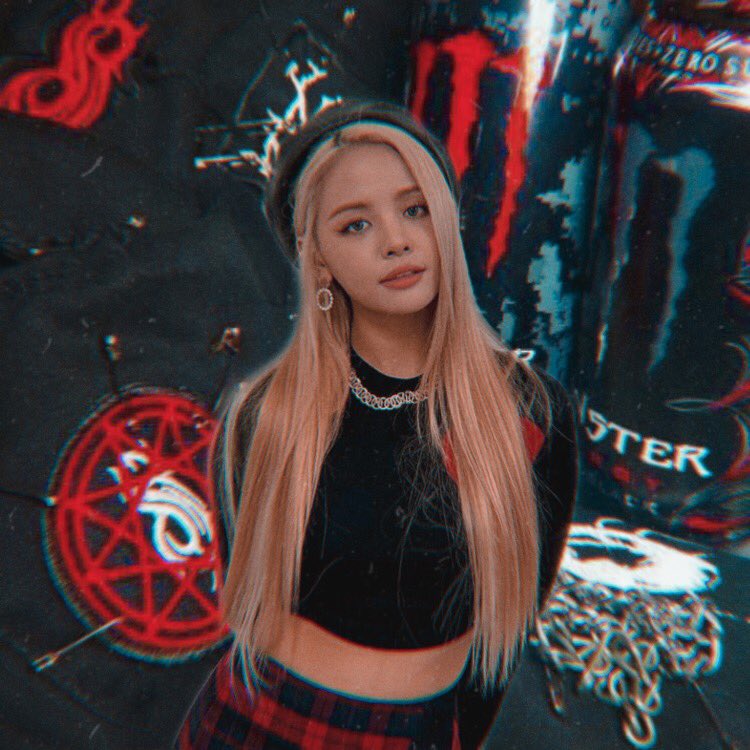 EGIRLSORN's tweet image. #손 #씨엘씨