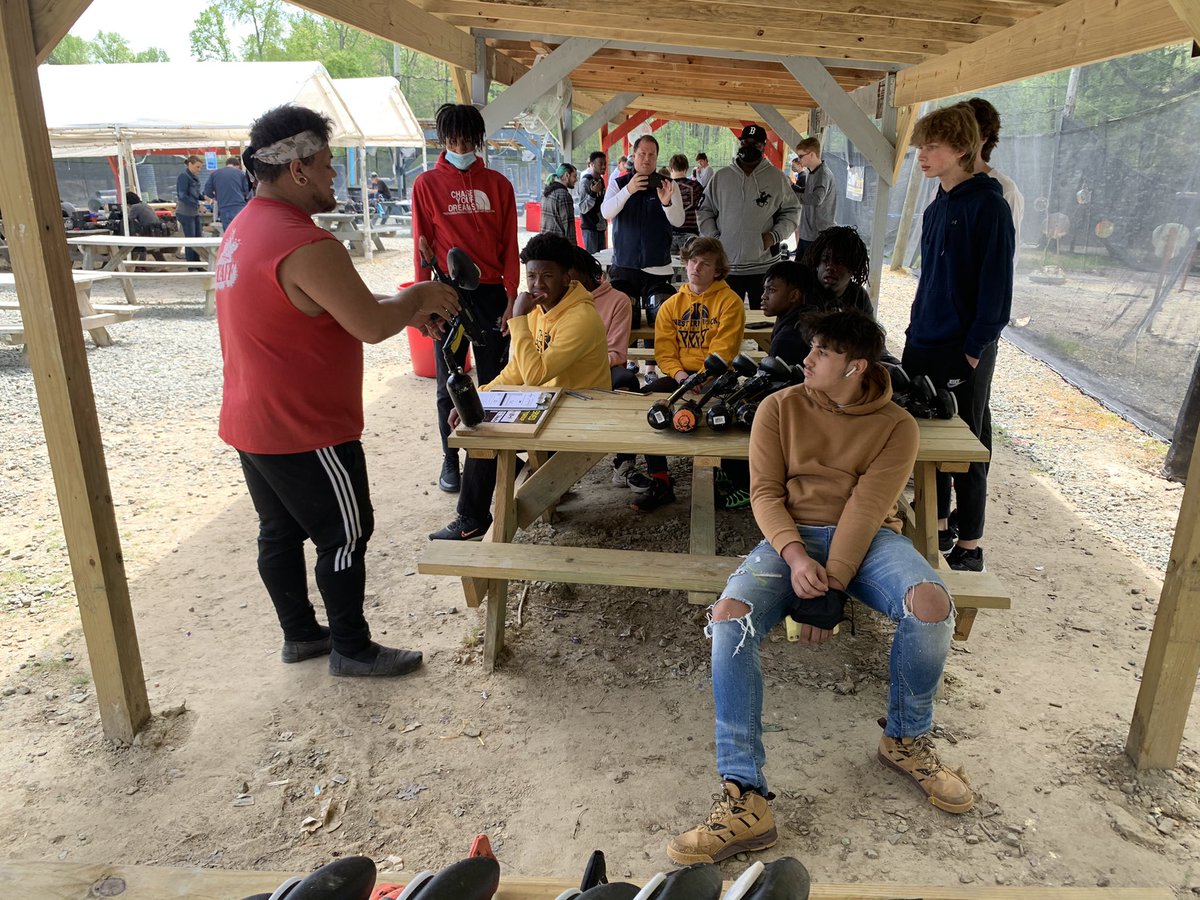 2024Gaters's tweet photo. Team building paintball. Most of these boys have never played, only took them one game to start talking and working together. #2024 and winning the paint games of course! https://t.co/5Erzkqa9ZW
