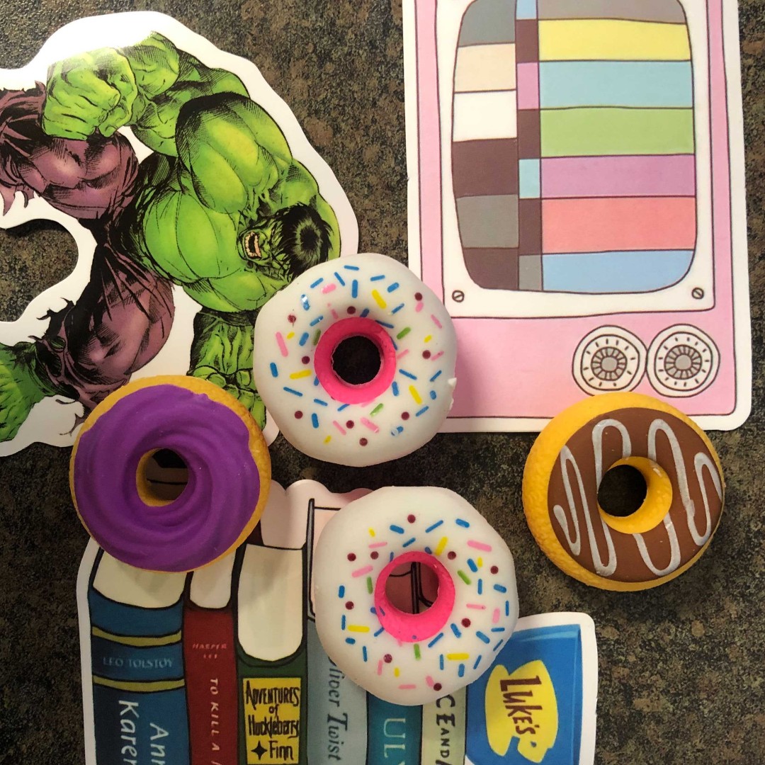 Attention book worms! Get pumped for our Book Fair next week! We have story books, cute school supplies, and so much more. Everything $1 or less! Students can shop during their recess hours April 26th-29th. Our family shopping hours are 10-3pm on Friday April 30th! 📚🎓