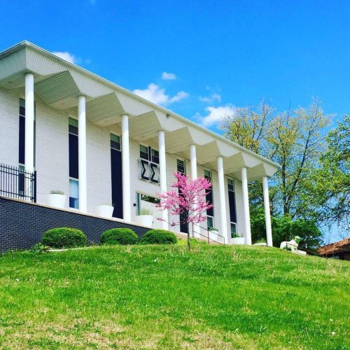 Happy Founders Day to the ladies of <a href="/TriSigmaWIU/">Sigma Sigma Sigma</a> ! Here’s to 123 more years! 🍻