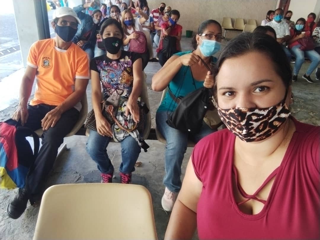 Fundabit_Yaracu's tweet photo. #20Abr 🖥️ El presidente @NicolasMaduro avanza en la protección del pueblo venezolano contra el COVID-19, hoy continúa el proceso de vacunación al personal del @MPPEDUCACION.
EIB "Escalona y Calatayud".
Tutora Nelia De Andrade.
@Fundabit_
@leivi24
#LaCovidNoEsJuego
#SomosFundabit https://t.co/LVEiNMpTOD