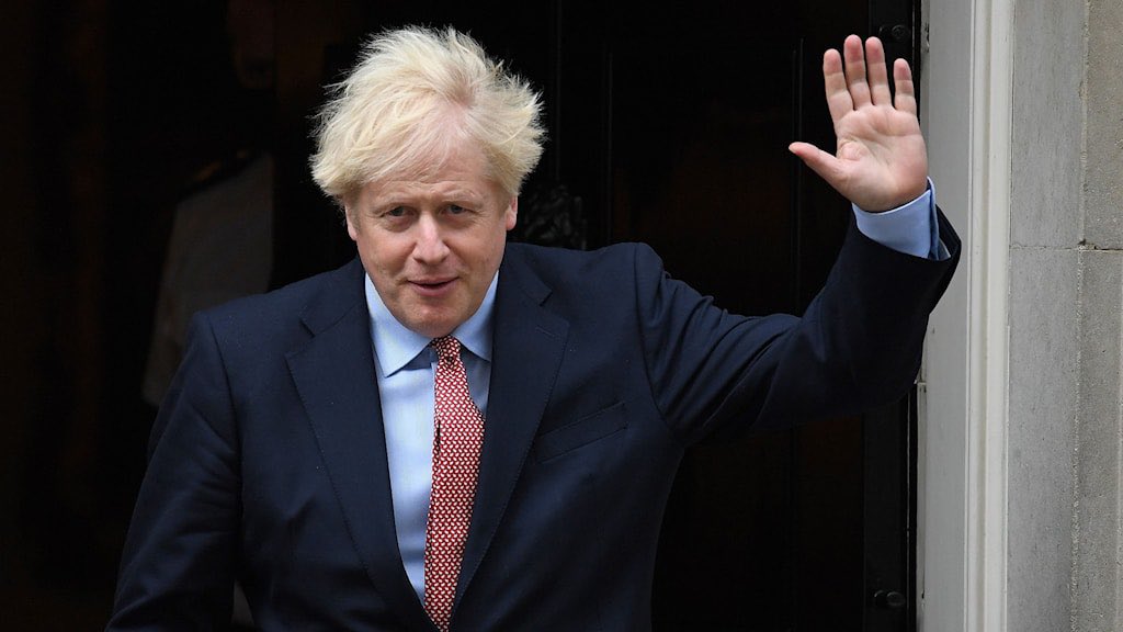 RedArmySverige's tweet photo. [@elconfidencial] - Boris Johnson var den största anledningen till att Super League kollapsade för de engelska klubbarna. 

People’s hero! ❤️ #mufc https://t.co/PkrdIpTWFO
