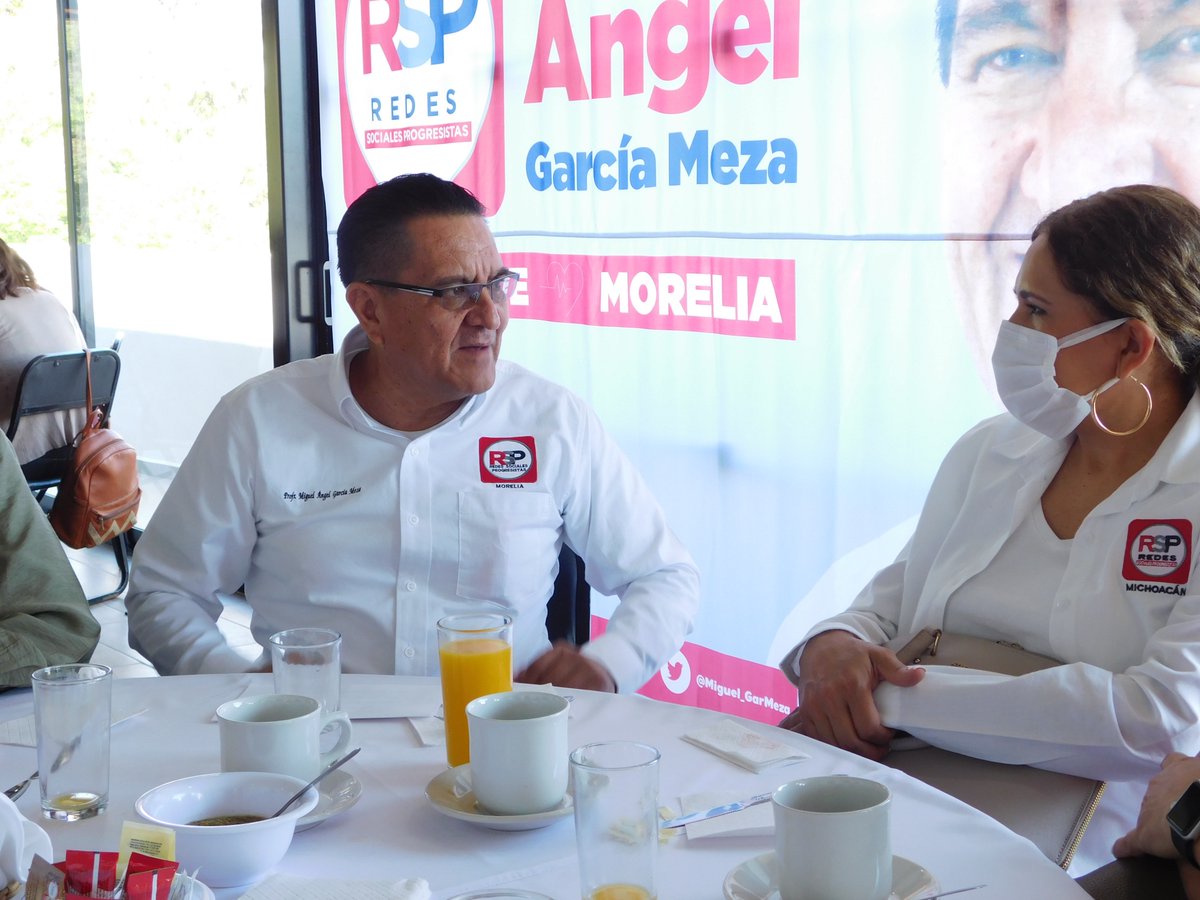 Miguel_GarMeza's tweet photo. 🚺 ¡Vamos a empoderar a las mujeres en el tema de #CulturaCiudadana! 🚺

Durante la reunión con las integrantes de la #RedDeMujeresProgresistas tocamos un tema de gran importancia, la seguridad de todas ustedes. 👮🏻‍♀️❤️

#OrgulloProgresista
#CercaDeTi
#RSPMorelia
#ProfeMeza https://t.co/38LbricLQ7