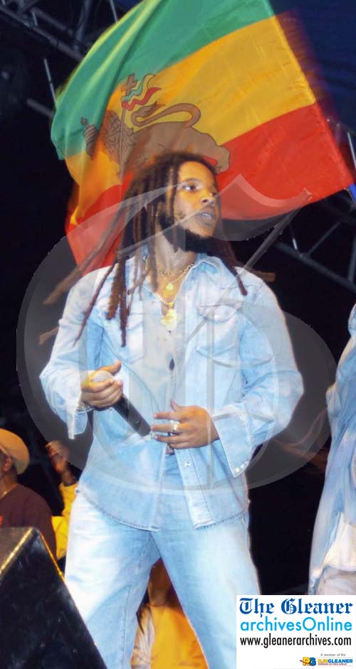 Happy Birthday to Stephen Marley!
Born on April 20, 1972 