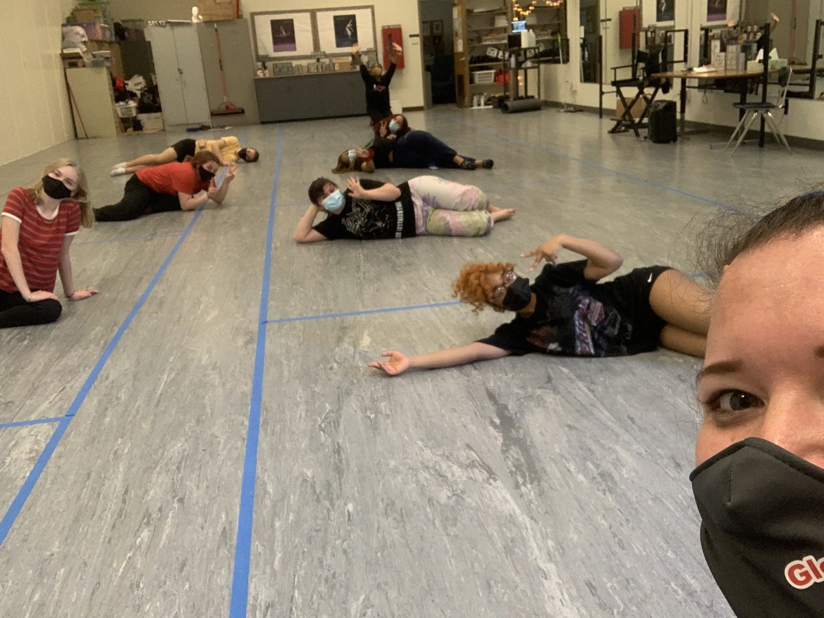 DanceGbhs's tweet photo. Reunited and it feels so good!! Back in the studio with our DCo babies ♥️ #gbhsdancefamily #GBontheRise #GBDanceCompany #stayinthebox @GBHSaacps https://t.co/qoZzEGbCqZ