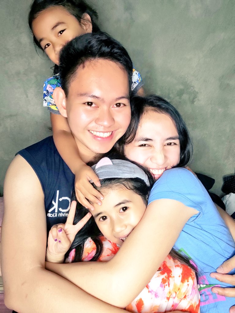 netnitnotnutnat's tweet photo. Mah girls💖 https://t.co/E7T1WEQKZl