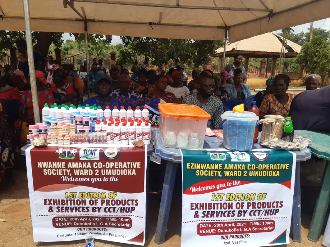 HUPcct's tweet photo. @HUPcct beneficiaries at Dunukofia Local Government Area, Anambra State displaying their products at an exhibition organised by the State Cash Transfer Unit. Our beneficiaries are sure utilising their stipends. We are reaching the unreached.
#BetaDonCome https://t.co/GygSQNt4k0