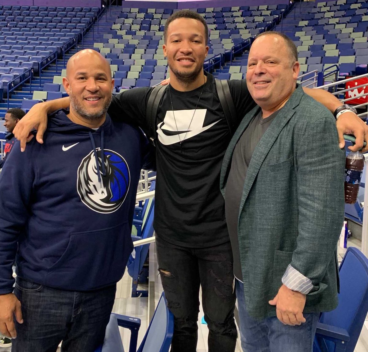  KNICKS OFFSEASON TRADE IDEA ( + thread included)Knicks recieve: Jalen Brunson, Mavs 2022 FRP (most likely lottery or top-20 protected)Mavericks recieve: Obi Toppin, Mavs 2023 pick (with all protections removed)