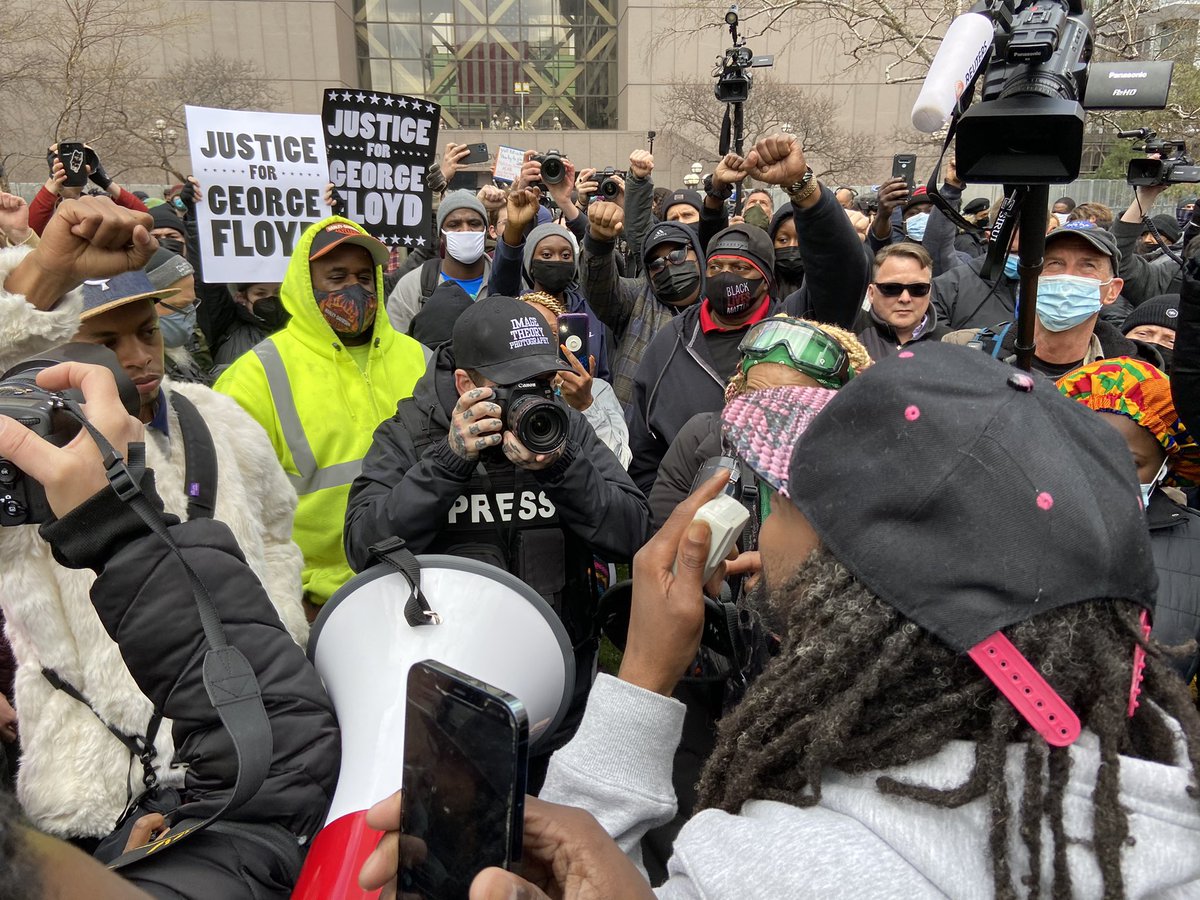 timnelson_mpr's tweet photo. Crowd is calling for a guilty verdict in Chauvin case and for changes to follow all over the country. @MPRnews https://t.co/DoOfAtwR1y