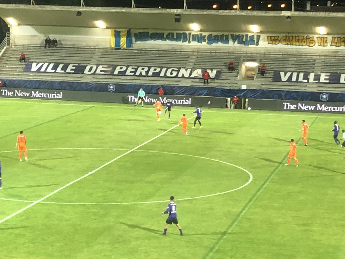 lemouvementinfo's tweet photo. Sans être particulièrement brillant dans le jeu ni dominateur, le @MontpellierHSC élimine le @canetRFC ce soir en coupe de #France de #football sur le score de 2-1 ! #MHSC  #CRFCMHSC https://t.co/ERTOKzfwwp