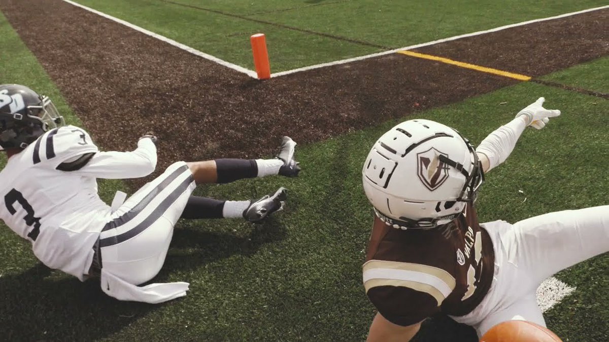 haydenmac32's tweet photo. Wow, after talking with @Coach__Robinson I have received my first D1 offer by Valparaiso . GO VALPO ! https://t.co/AkA18DM5W4