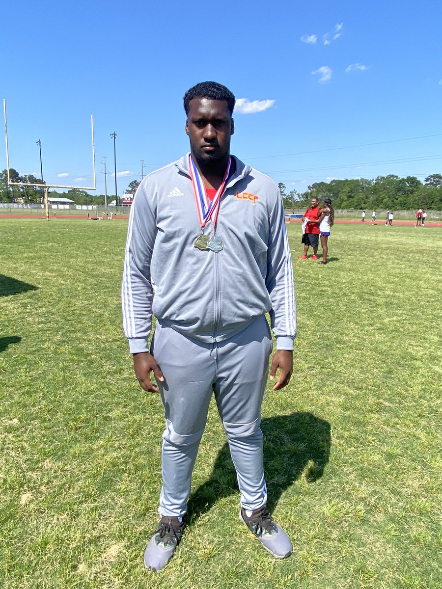 CoachTCaheeII's tweet photo. District 4-3A Track Meet
Boys Discus
🥈 - @MarcusF_75 (45’ 5”)
4th - @ReginaldBurks71 ( 41’ 4”)
#LCCPTrackAndField #PrepWay
@FalandoSimon | @CoachSwerv23
@FLHarrison3 | @CoachPipe15 https://t.co/WTNCf9mYoJ