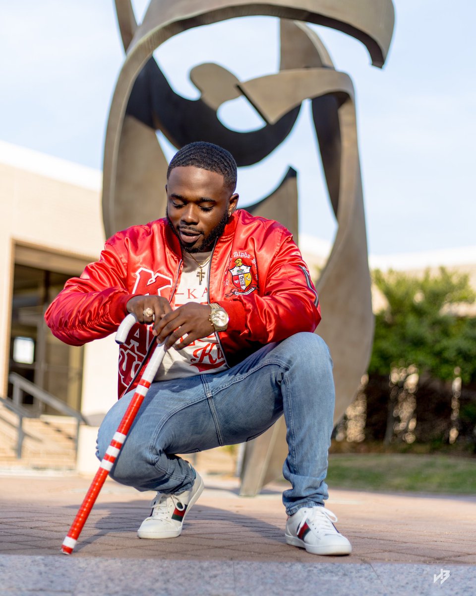 KobeP_3's tweet photo. My mama been told me don't give no poor performance. 

• PSALM 55:12 🙏🏾
• 1st Generation College Student 💼 
• May 20th, 2021 @ 7:30 👨🏾‍🎓
• B.B.A Management - Consulting 🍾
• From THE Texas A&amp;M University 👍🏾

Keep expecting BIG things from the kid. I can &amp; I will. 📈 #Aggie4L https://t.co/CAUDTcEeLq