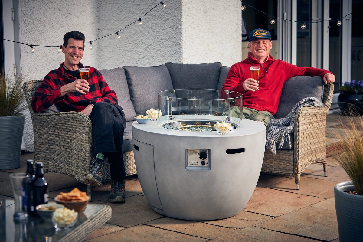 Great to be back on a #photo #shoot for <a href="/outbackbbqs/">Outback®</a> with <a href="/PhotopiaUK/">PHOTOPIA - Becca</a> on location in #hereford happy days 🍻