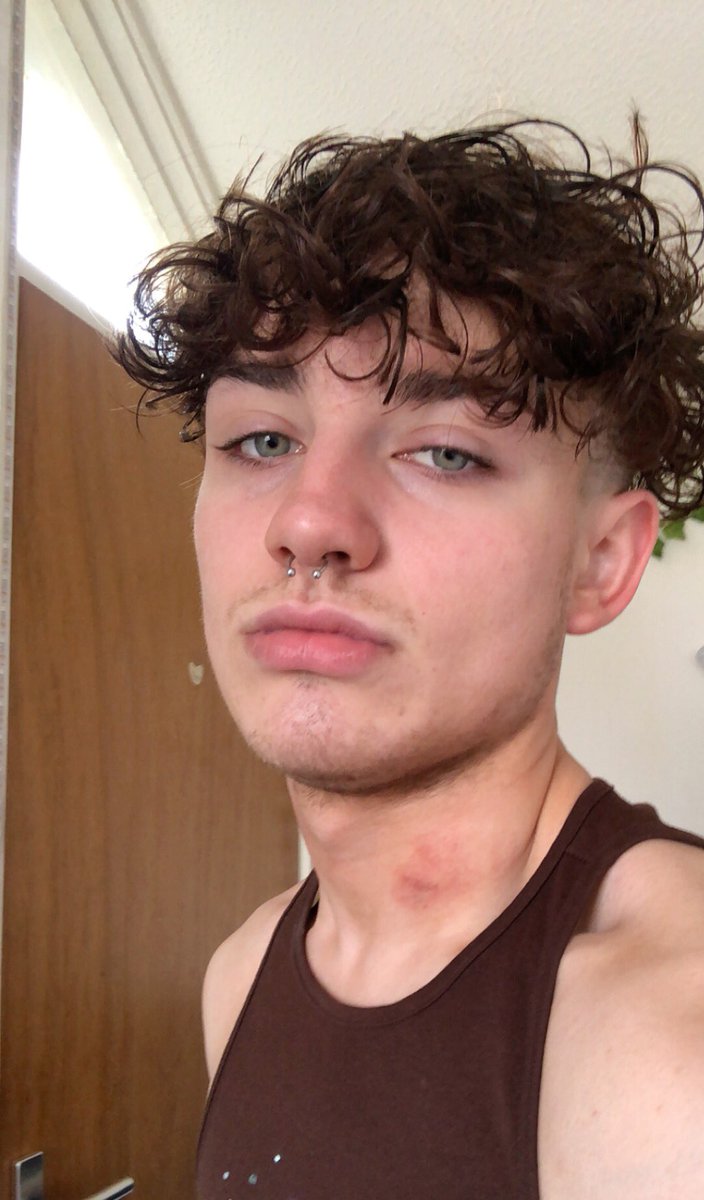 Guess i taste good🤣
-
Findom