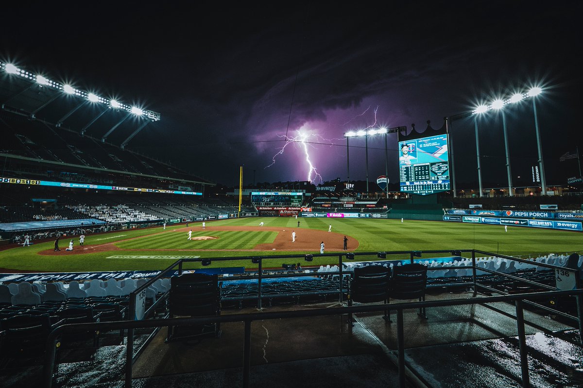 Royals's tweet photo. It’s a beautiful planet.

Let’s protect it.

#EarthDay https://t.co/q3N0BjgxKb