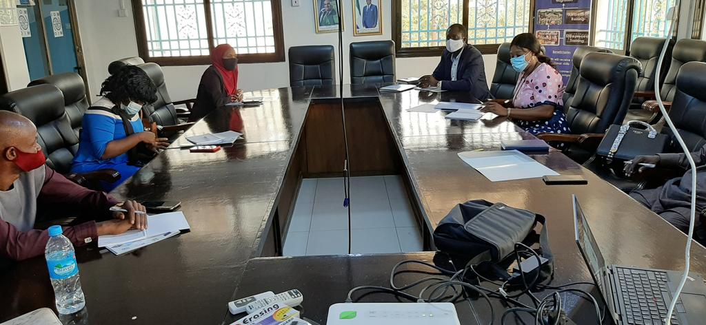 WACOMP_SL's tweet photo. #UNIDO is conducting 2days training workshop for #PMB through its #WACOMP_SIERRALEONE an #EU funded project, capacity development & establishing #Trust4Trade as per #ISO1720 standard. Competency of PMB #INSPECTORS &Cpability of #inspectionequipment r the key 4 #reliableinspection https://t.co/AMbYw3tXOk