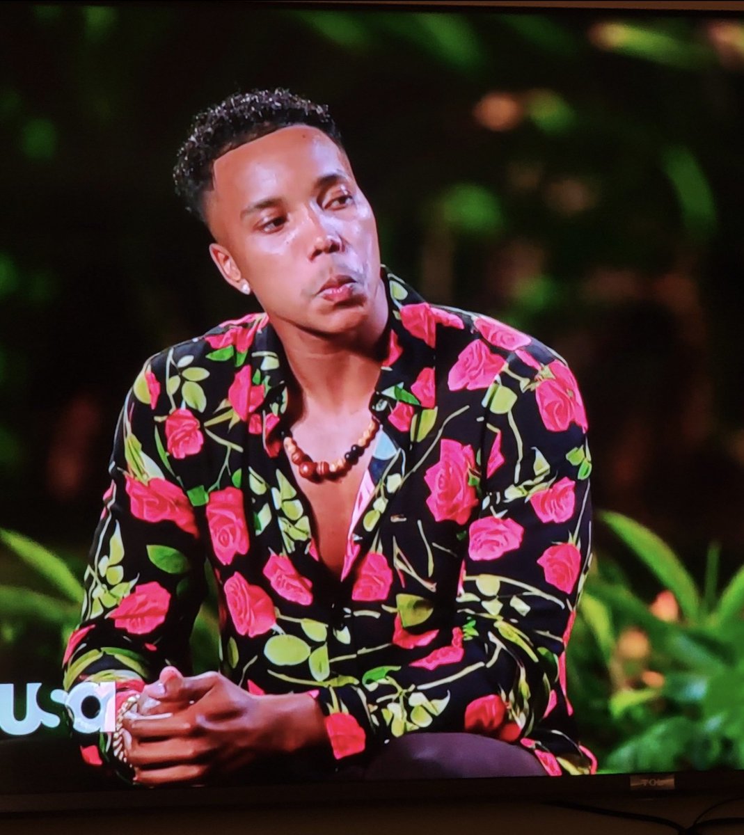 youwatchwhatpod's tweet photo. When you realize this ain't about to go the way you thought it was #TemptationIsland https://t.co/8dptWOuYgA