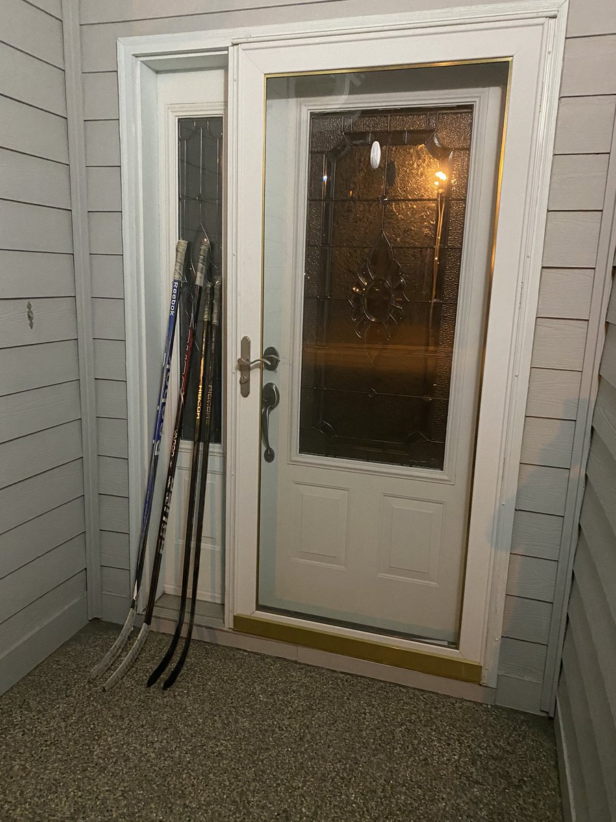 LavergneRene's tweet image. Thinking of the Ryan family and @Jaggirlshockey program.  Putting the sticks out in Warroad MN in honor if coach Ryan. 

 #sticksout #coachryan