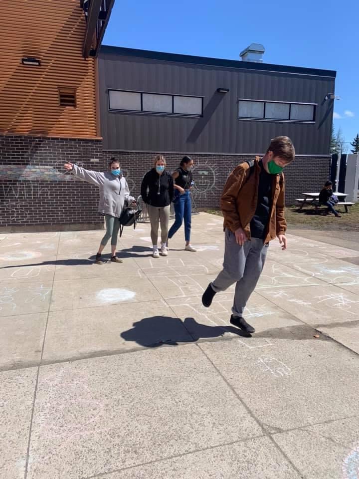 mrsdartaylor's tweet photo. Wellness Week continues  Maryann Auger, “served” up great info on What is food?Lunchtime Chalk Talk, Hopscotch, and yoga. Matt  &amp; Ash of  Riverview Parks &amp; Rec. stopped by. Partnership at its best...community, district, school. Anglophone East School District RHS 2020-2021 https://t.co/u3r5snzfot
