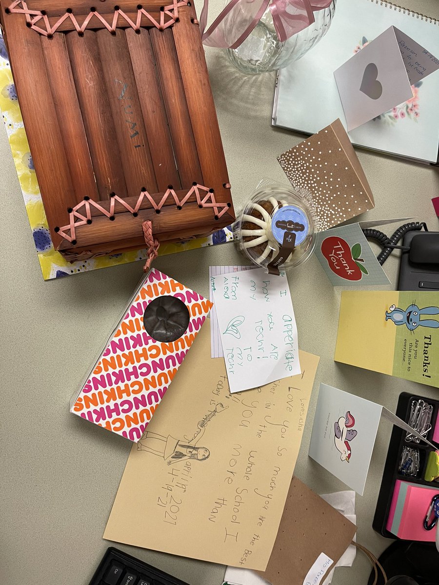 FESParkerson's tweet photo. Just some of the goodies from Teacher Appreciation Week... Thank you so much!!! #KellerALLIn
#Celebrate KISD
#FESFalcons
@Fesfalcons
#ThankfulinKISD https://t.co/ZXy4awvCBC