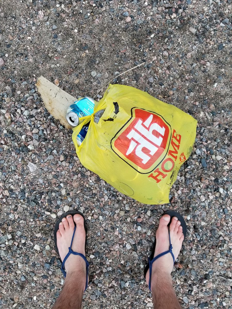 Hey @RCDSB, anyone else going plogging or cleaning up their communities this Earth Day? Wanna compare data? 
- km's of road cleaned?
- bags of garbage collected?
- what did you find the most of?
- what are you going to do about it?
#ifwestopbuyinggarbagetheyllstopproducinggarbage