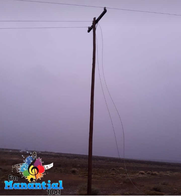 paso_104's tweet photo. ℙ𝕒𝕤𝕠 𝕕𝕖 𝕀𝕟𝕕𝕚𝕠𝕤 ⚠️
#SinElectricidad
#VariasHoras
🔸️ Varias horas de la Mañana sin Servicio Eléctrico se produjo un Corte de Cable de linea de 13,200 vol.⚡ https://t.co/m8akM6MTW5