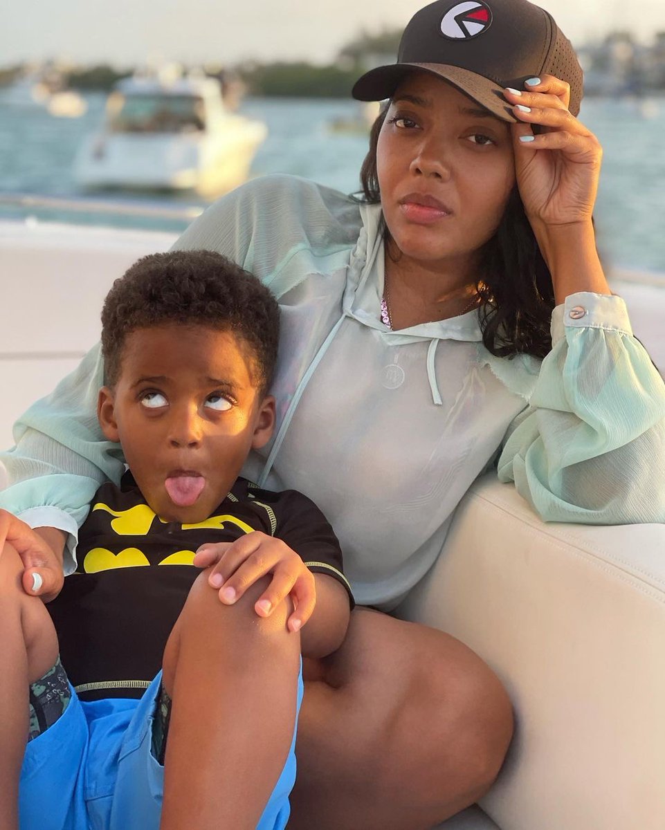 TVaspire's tweet photo. #JustMomLife π Catch @AngelaSimmons chat about life as a boy mom on tonightβs episode of #JustAngela starting @ 9 pm ET πΊ https://t.co/NsOYPGWHcN