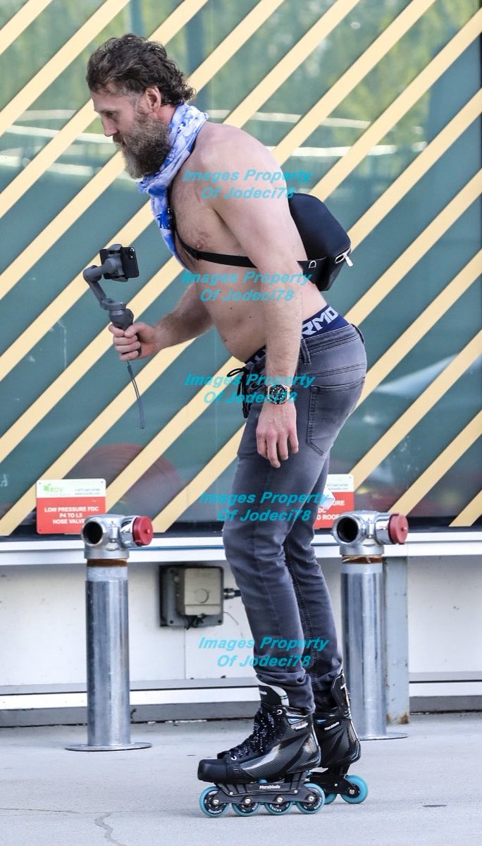 This is one of the best passers the #NHL has ever seen...