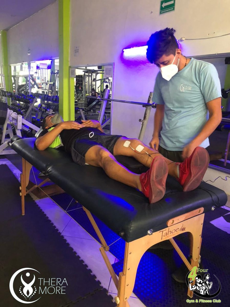 4FourGym's tweet photo. ¿Entrenaste INTENSO o tienes alguna lesión que dificulte tu rutina?

@4FourGym y #TheraMore ofrecen:

- Terapia de Recuperación Muscular
- Atención de Lesiones Específicas
Informes al 443 217 8996 o recepción del gimnasio.
¡Aprovecha tu descuento como socio!

#4FourGymFitnessClub https://t.co/XbCizs48l5