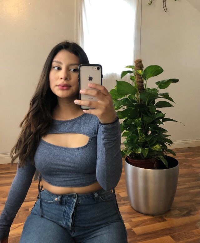 VosBoutiqueCo's tweet photo. ✨NEW ARRIVAL ALERT✨
          Evelyn Crop Top

✨Shop my outfit on our website✨
Don’t forget to use #AFTERPAY at checkout to pay in 4 interest free installments!
https://t.co/M4Dd5Y8bVh

#smallbusiness #smallbusinessowner #smallbusinesssupport #boutiqueshopping #boutiquestyle https://t.co/LLm3bX34d9