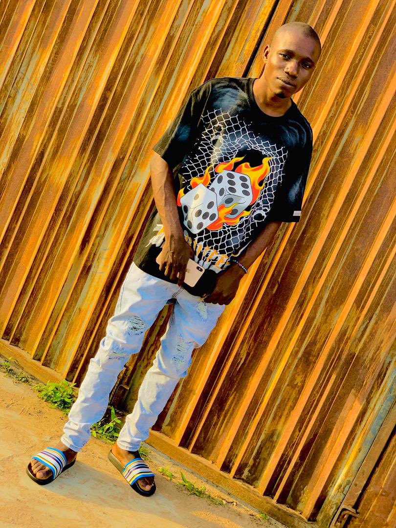 OGwalker8's tweet image. This young man out here chasing dream I hope you see that clearly ☹️