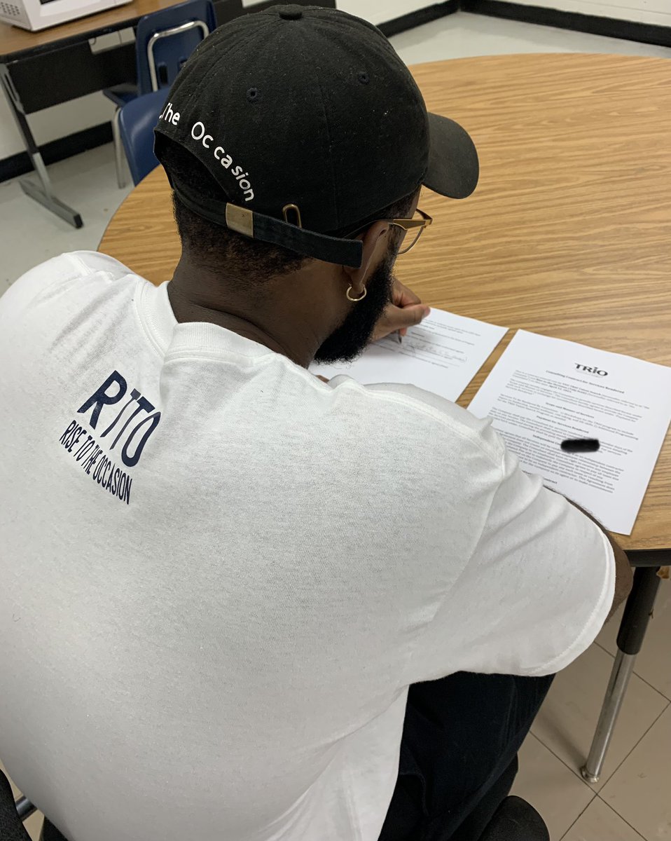 TScotty_'s tweet image. I went from being extremely fearful to present 2-3 minute presentations in grade school to getting paid to teach my own curriculum.

I signed my first contract with Virginia Union University’s Trio Talent Search, teaching MY life development content.

Do The Race 🏎 
#RTTO
