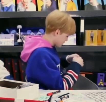 a adorable thread of chenle being small ;